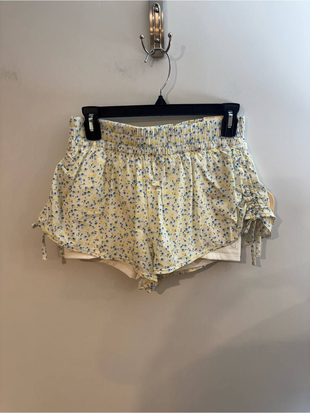 Blogilates Women's Tiny Bows Shorts - White/Yellow/Blue Floral Print, Sz S, NWT
